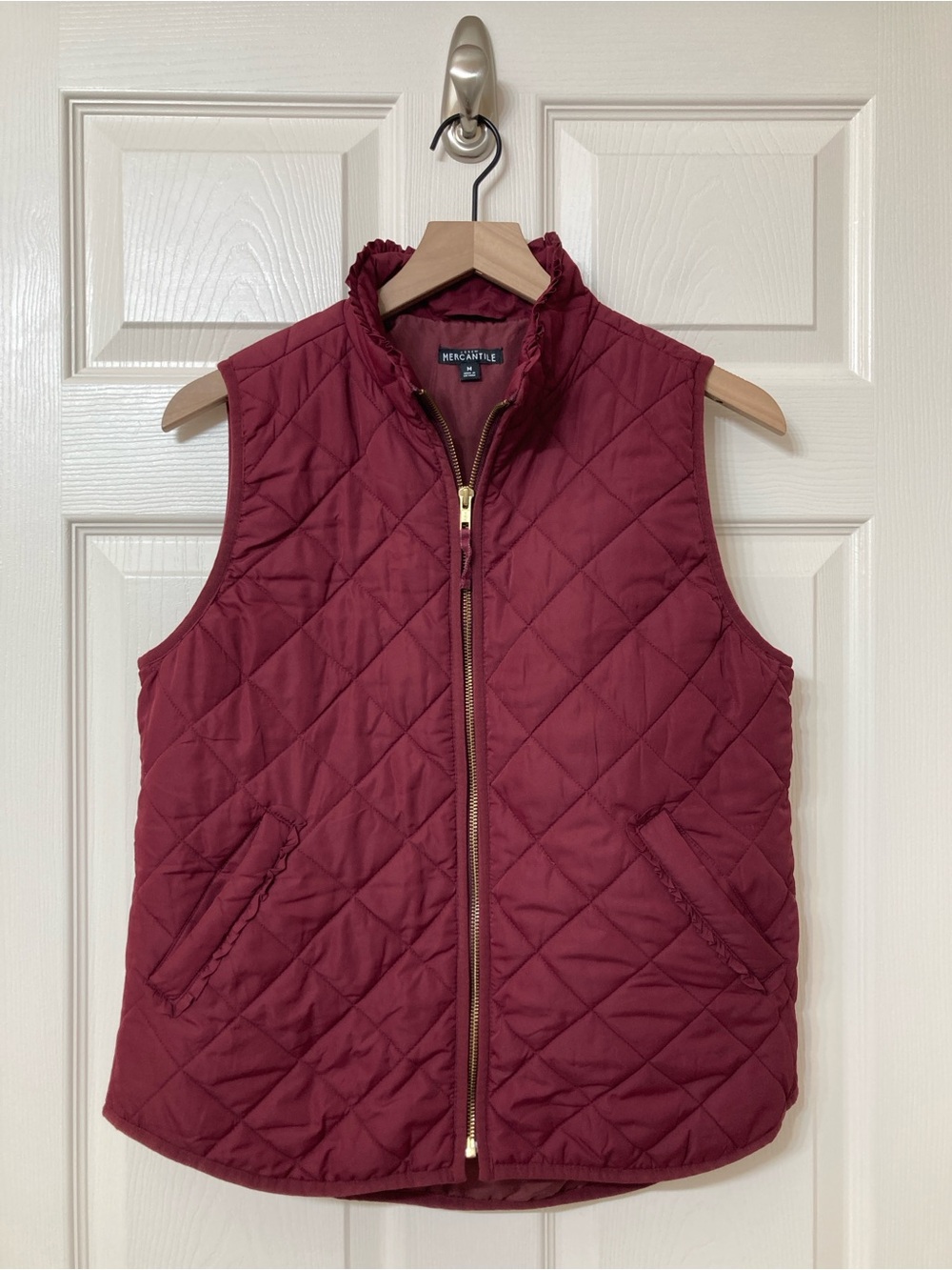 J. Crew Burgundy Ruffle Quilted Puffer Vest Medium Heritage Preppy Academia Snow